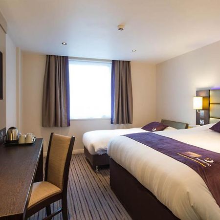Premier Inn Bodmin Buitenkant foto