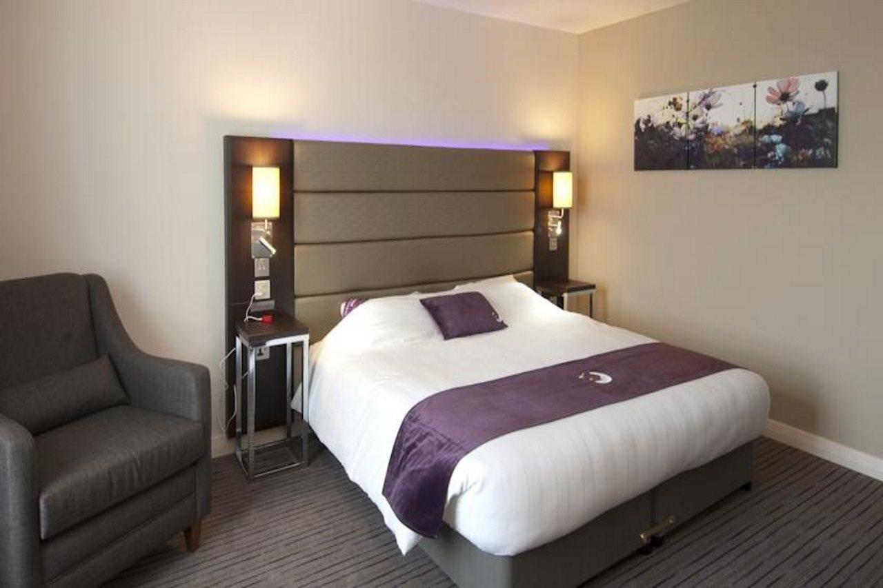 Premier Inn Bodmin Buitenkant foto